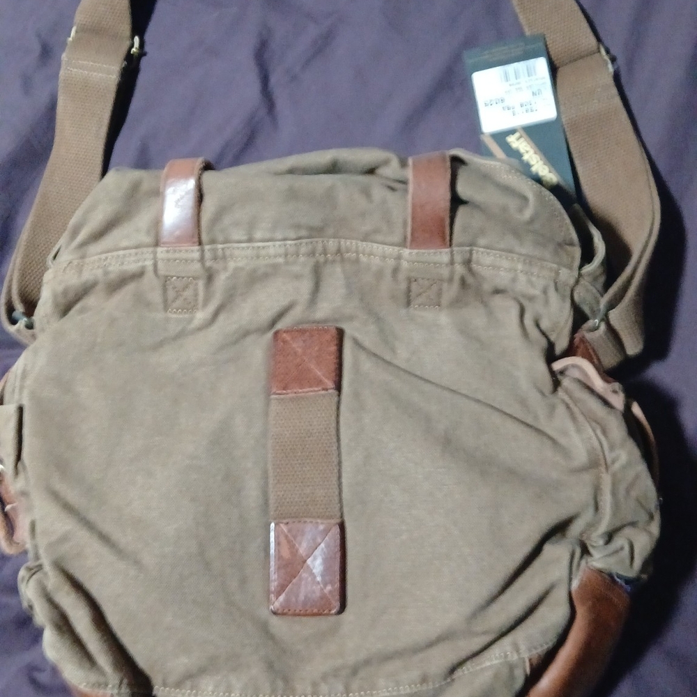 Brown Messenger Bag with Durable Fabric and Adjustable Straps